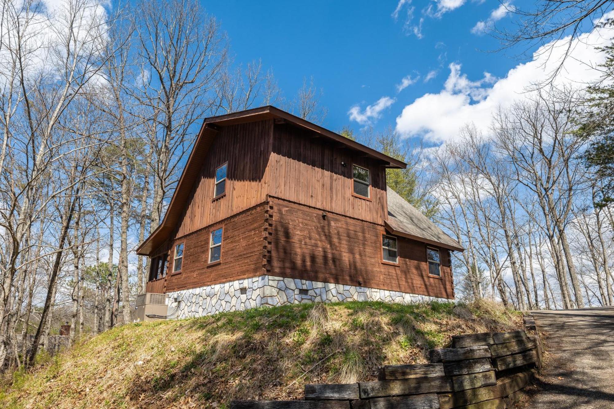 Dudley III By Avantstay Cosy Mountain Home W Hot Tub Great Views Пиджен Фордж Екстериор снимка